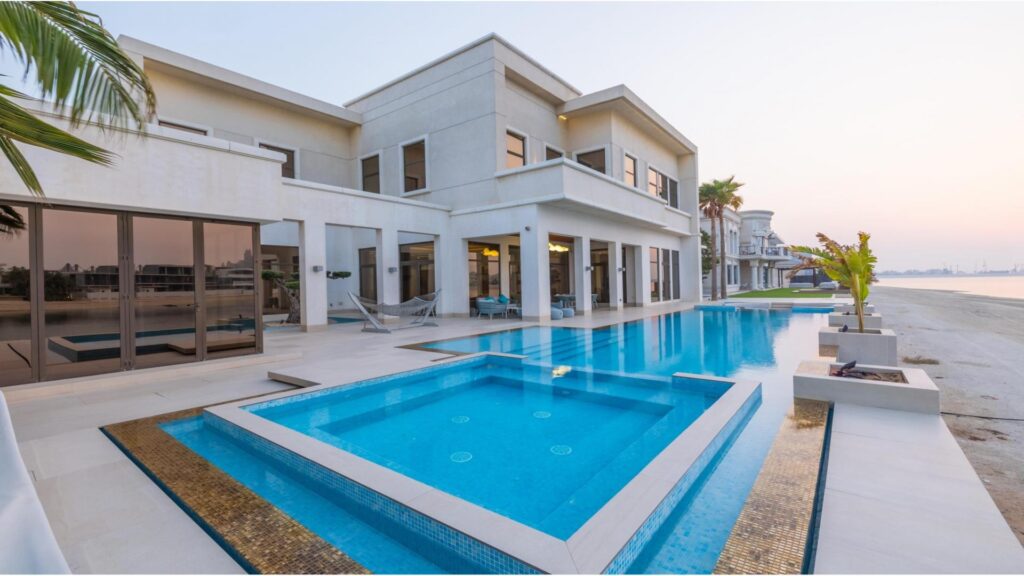 Custom-built Signature Villa on Palm Jumeirah